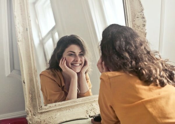 5 elements that help women to be happy